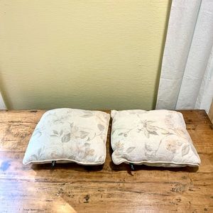 Bess Excellent Condition Cream Toss Pillows